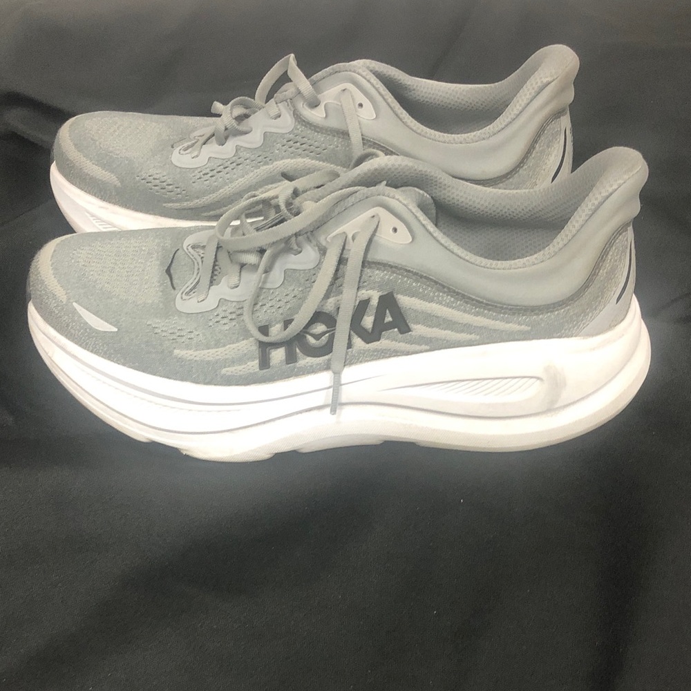 Mens Hoka Bondi 9 Sz 11.5 Shoes gently used